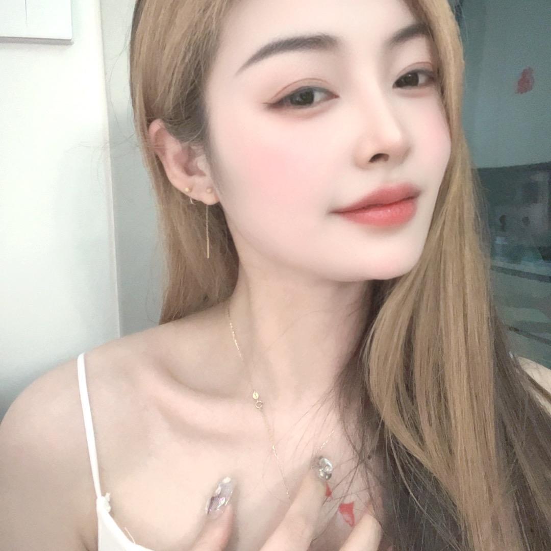 莹莹