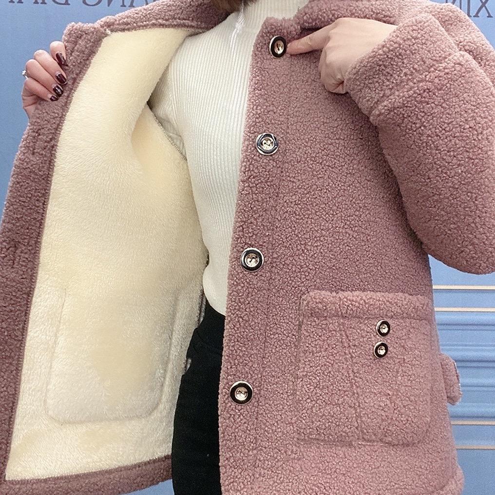 鑫郢妃精品女装