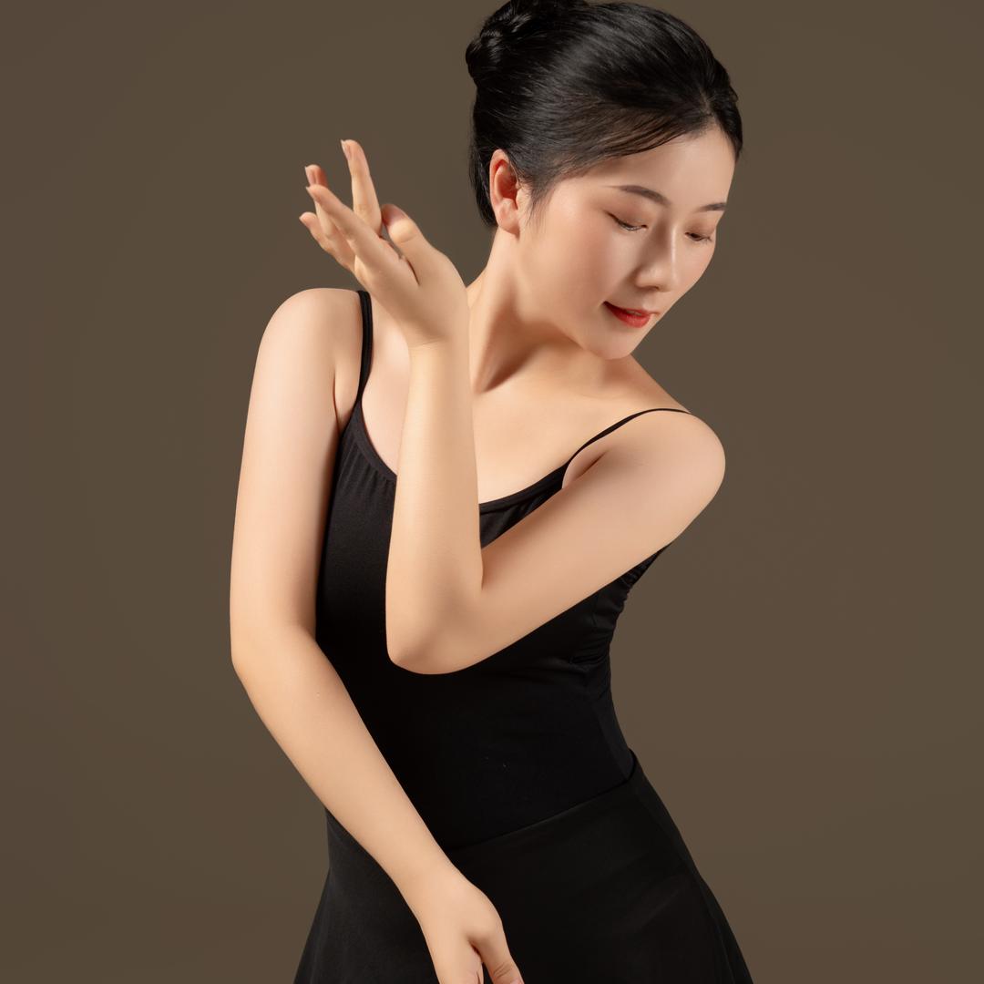 蓝翔艺术--晨晨老师🐚