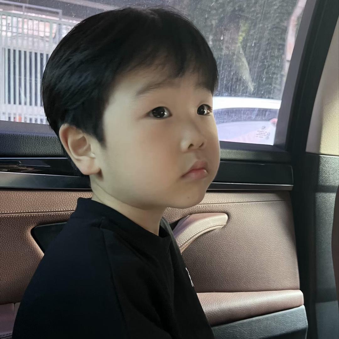 小何才露尖尖角