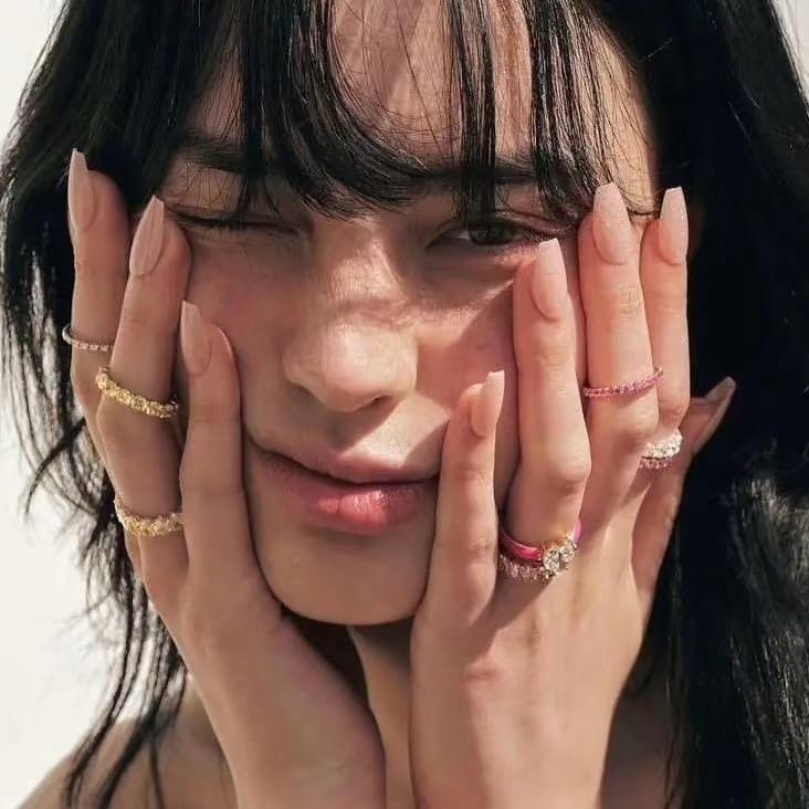 猛扇我大嘴巴子