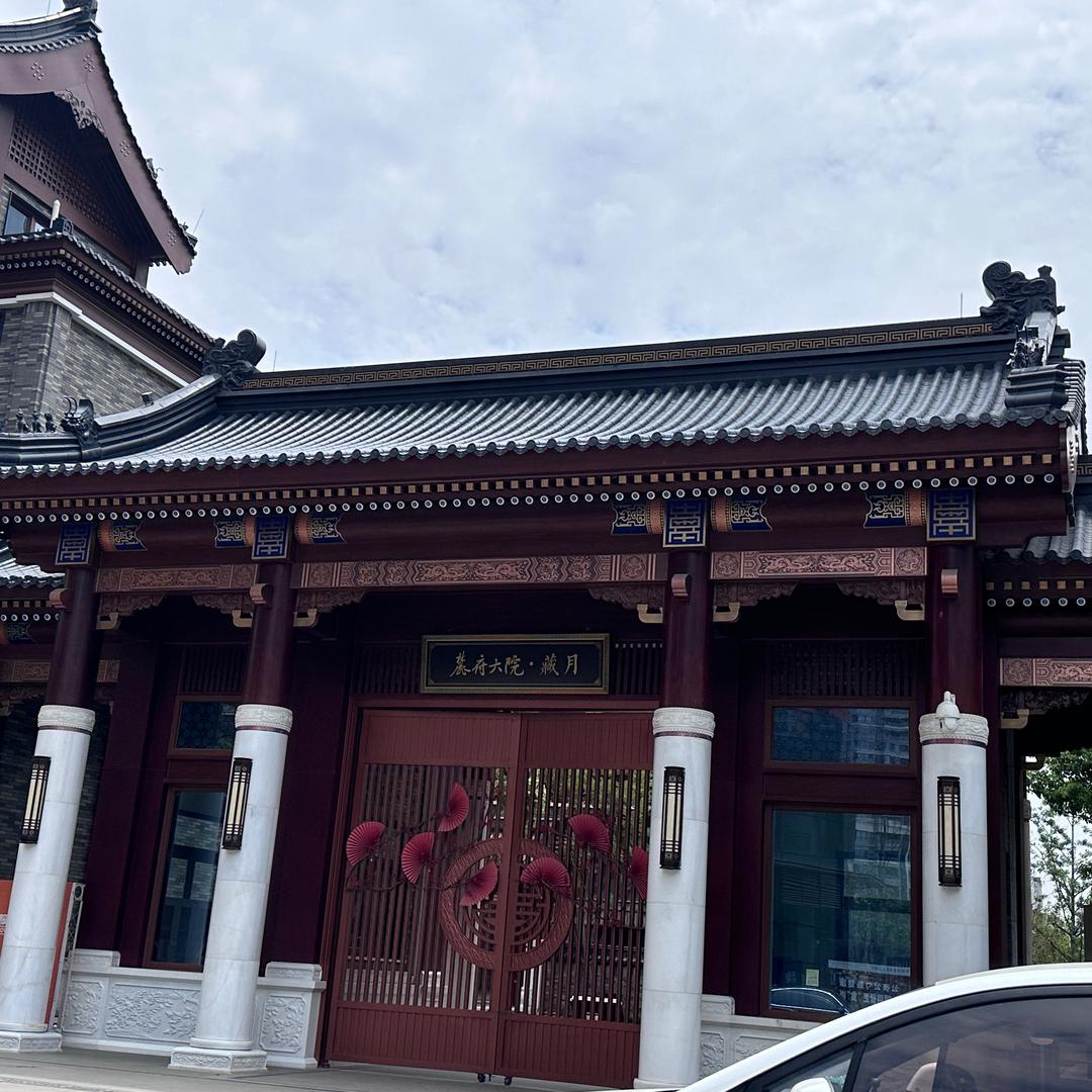 蜀骁金属防古瓦构件生产厂家