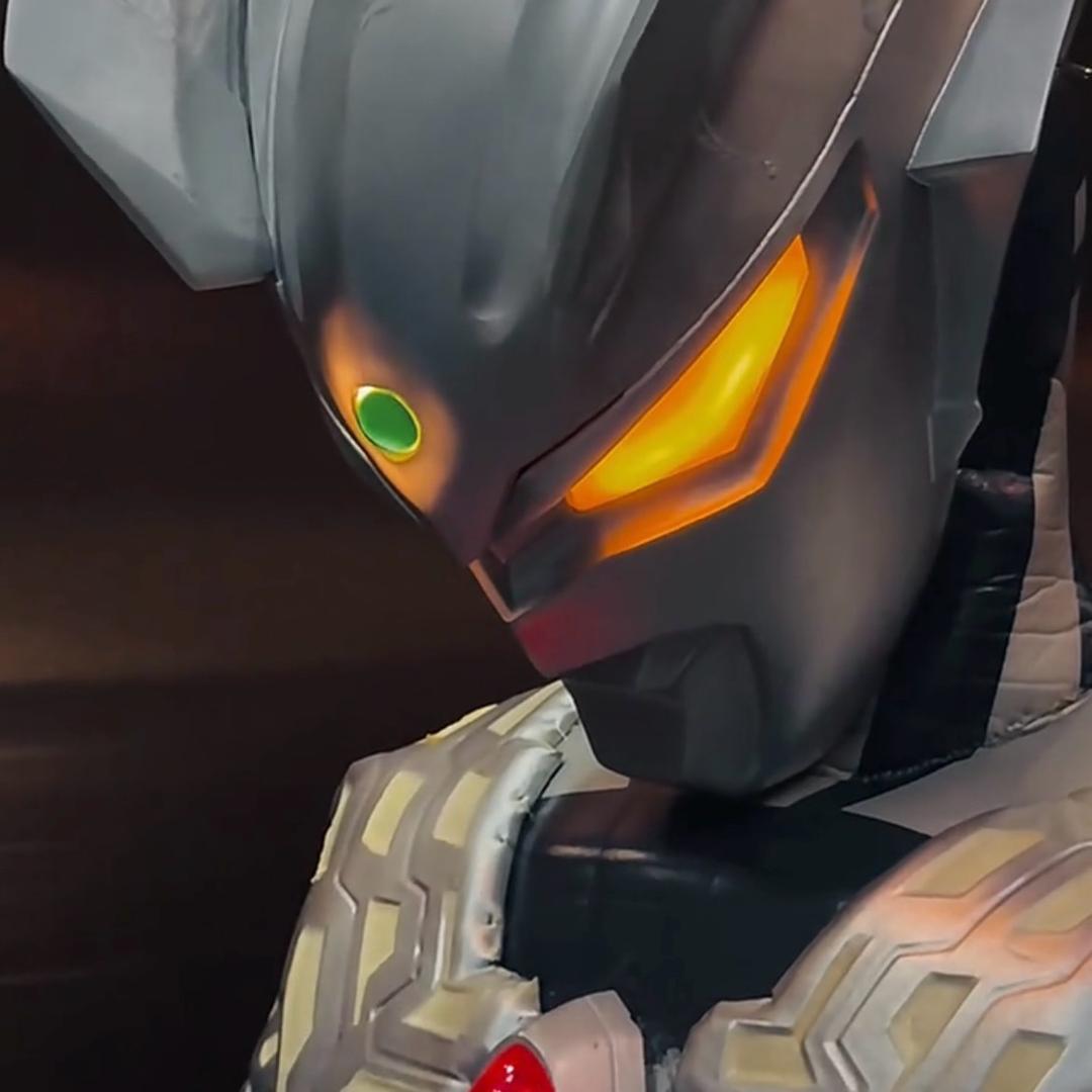 她说话有股孩子气