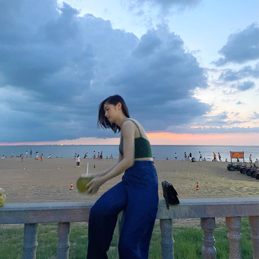 @含笑半步癫@