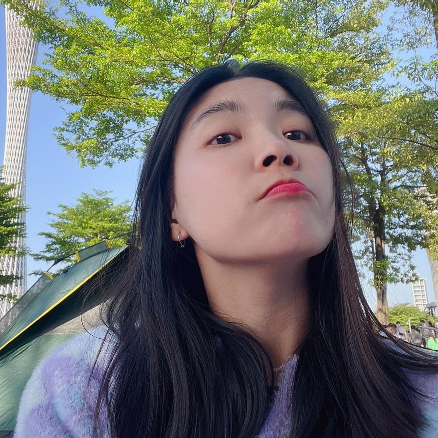 是Lucie-biu 呀