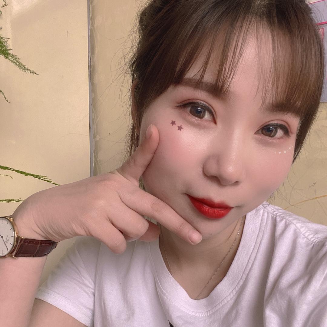 乔端【佳雪日化】美容店