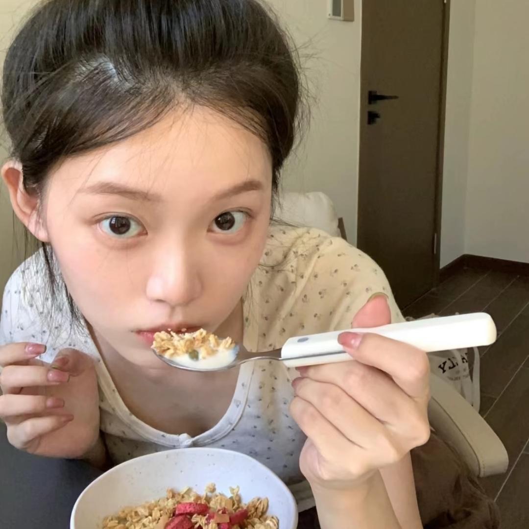 迷倩 .