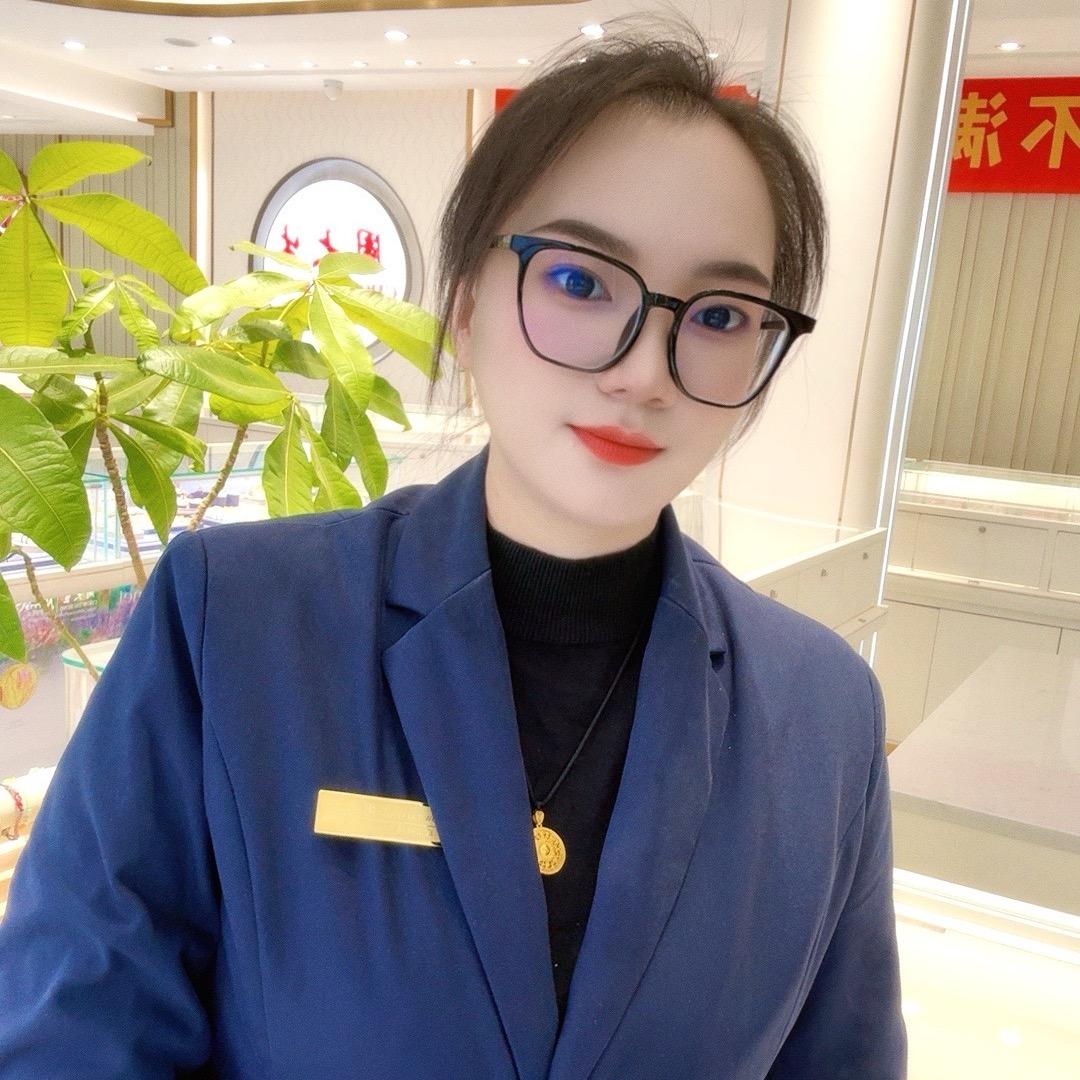 富宁周大生珠宝—小陈
