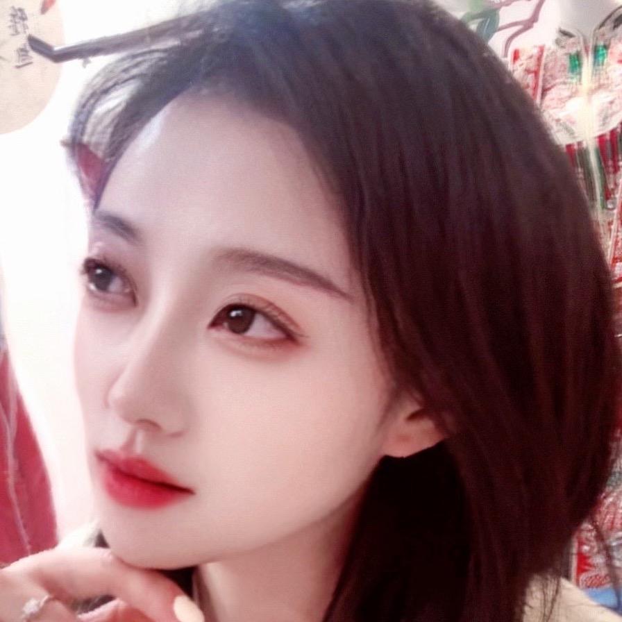 囍漫婚纱主理人、安校长