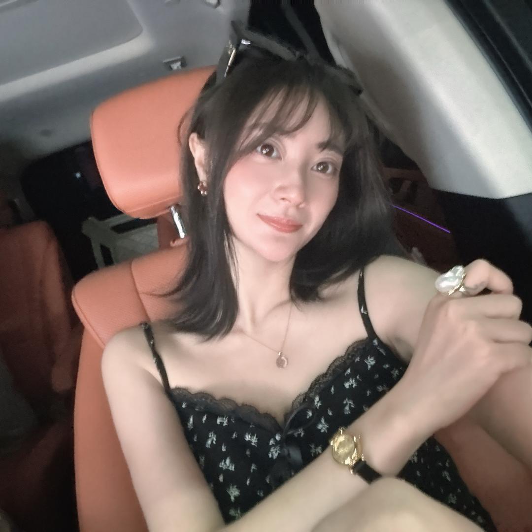 嘉嘉🖤.