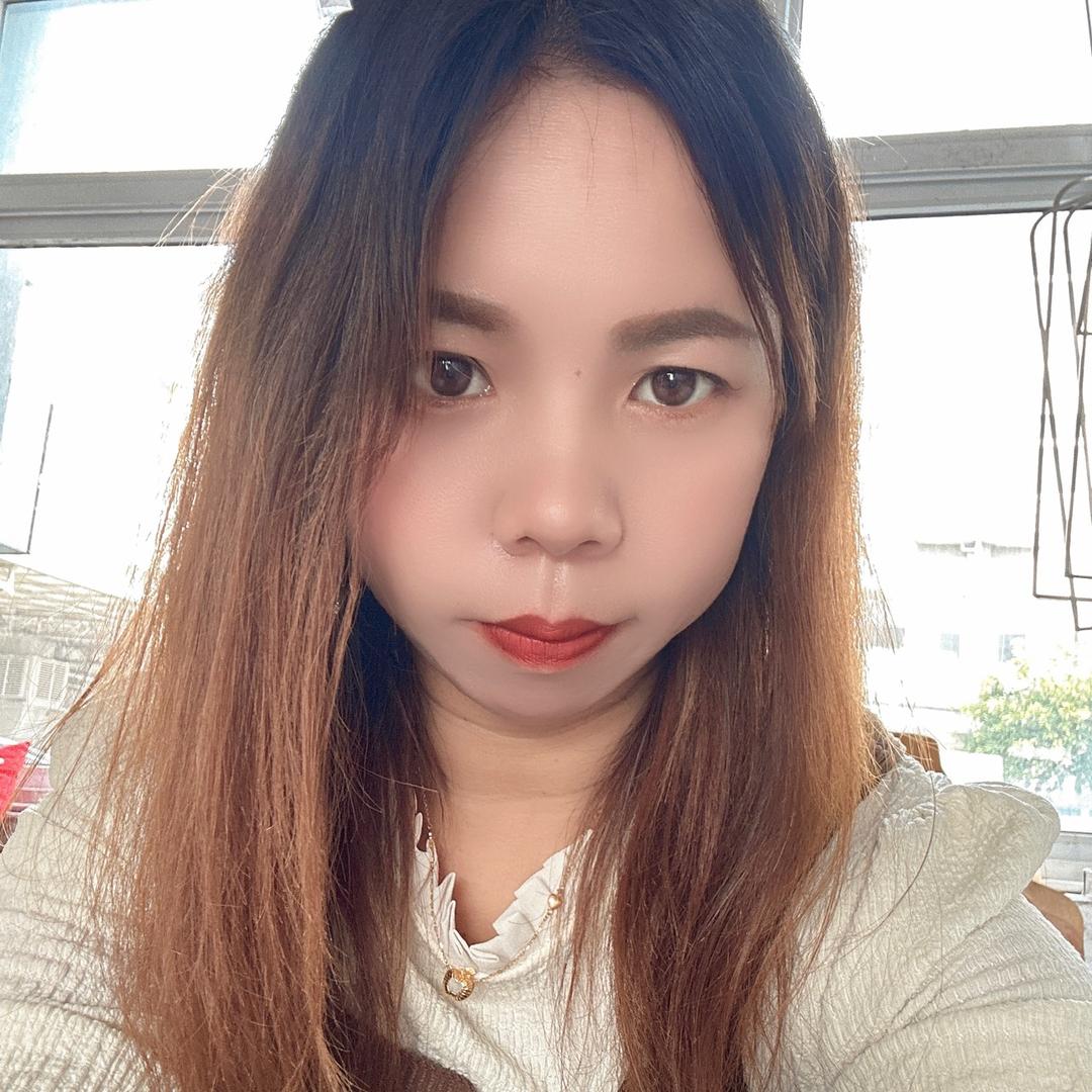 扯起嘴角🐰强颜欢笑