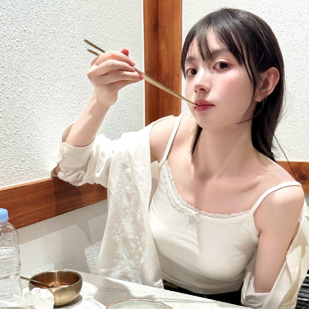 衣服冉色