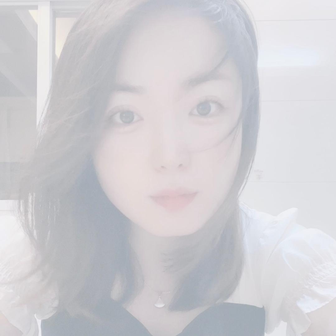 Ni八九不离石小姐💕