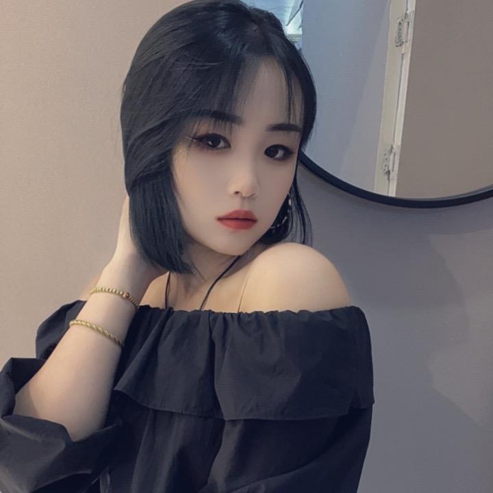 💕️她们都叫我小美💕️💕️