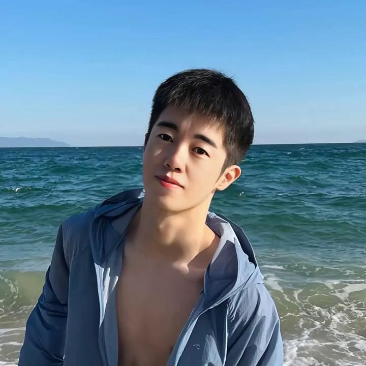 小梁想要享受生活