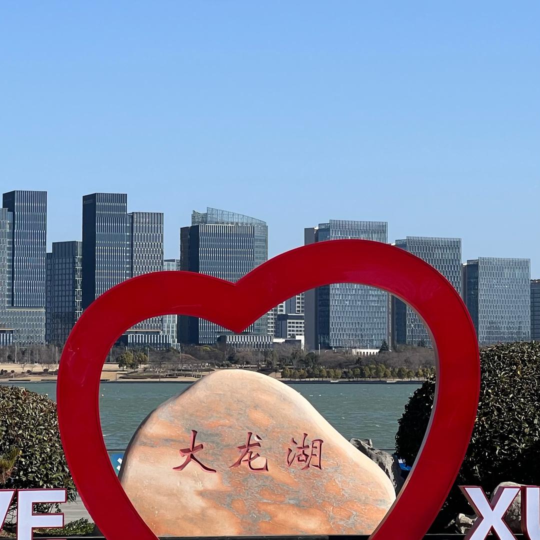 沁水湾商业广场