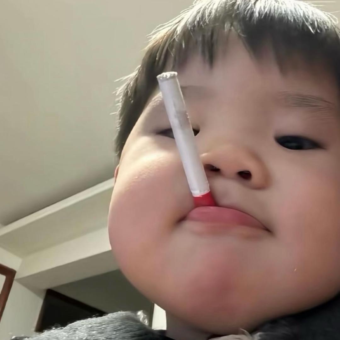 双手插兜的男人