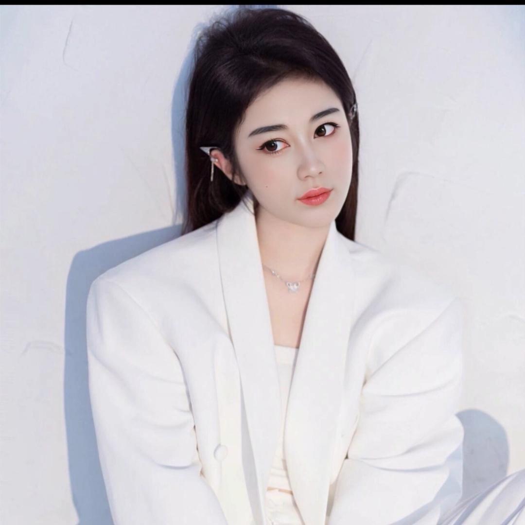 黄昱雯🌺『棠美国际』