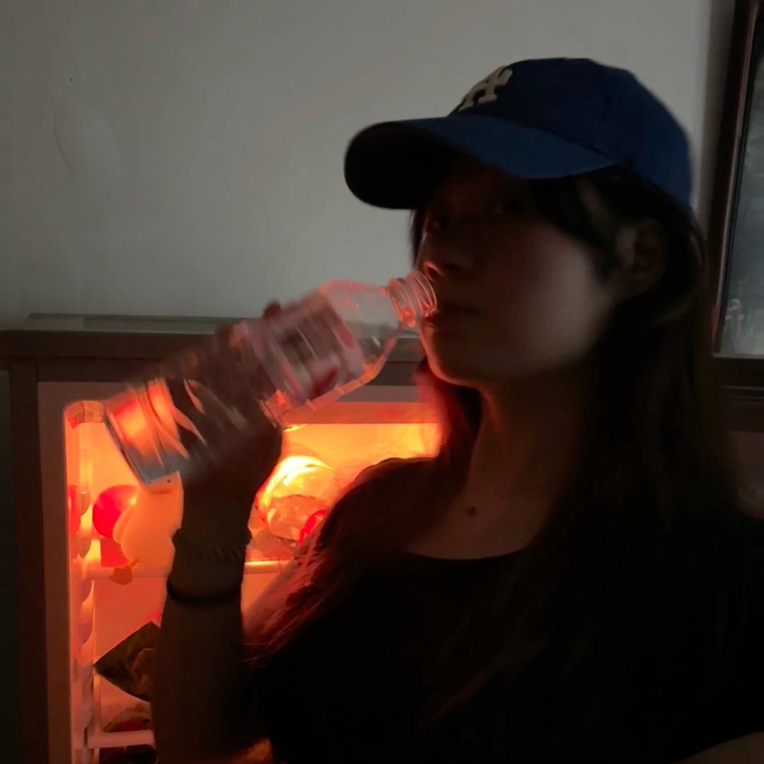 热心市民李怂怂