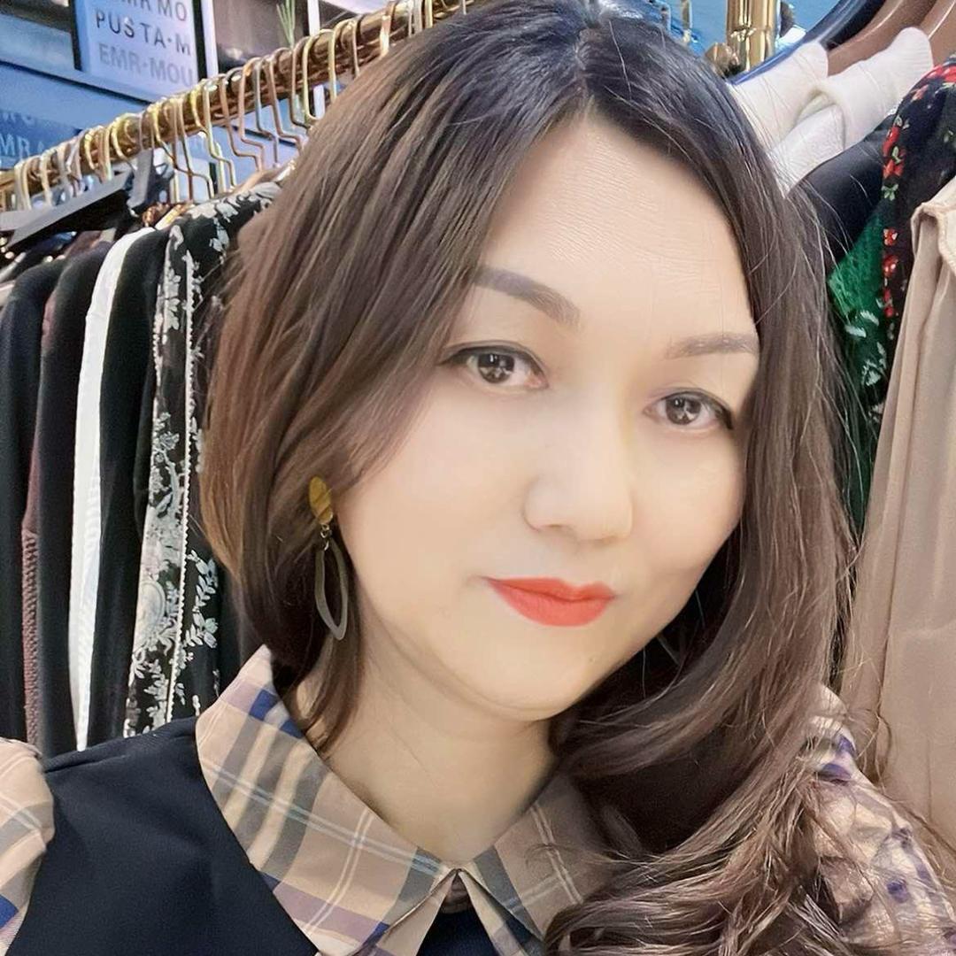 天山女源头女装（实体批发）