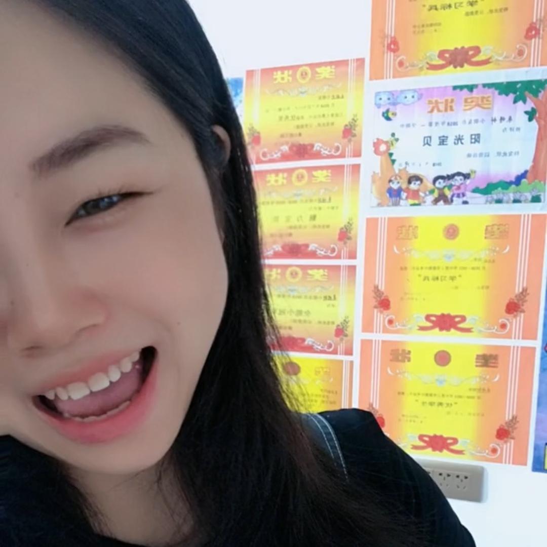🇨🇳 舒丹丹 🇨🇳
