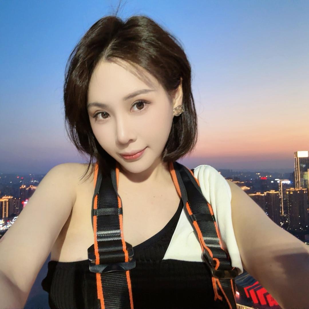 何弥弥