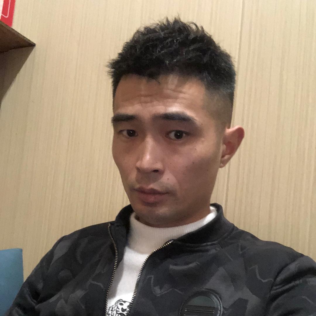 渣渣辉爱养狗