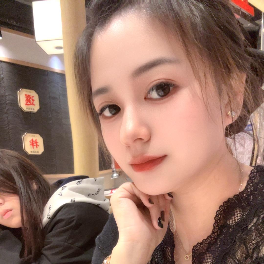 从月亮走向月亮🌙