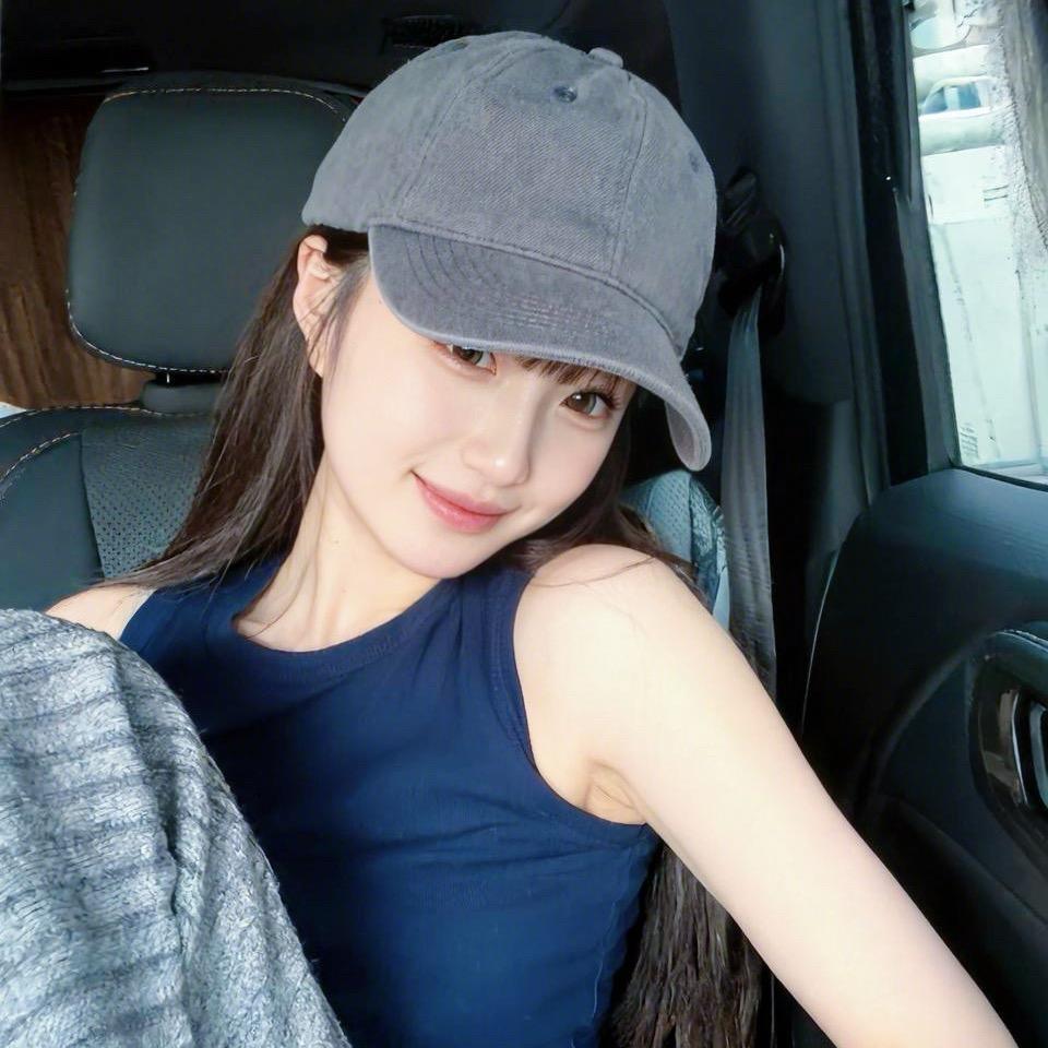 腼腆小胡💢