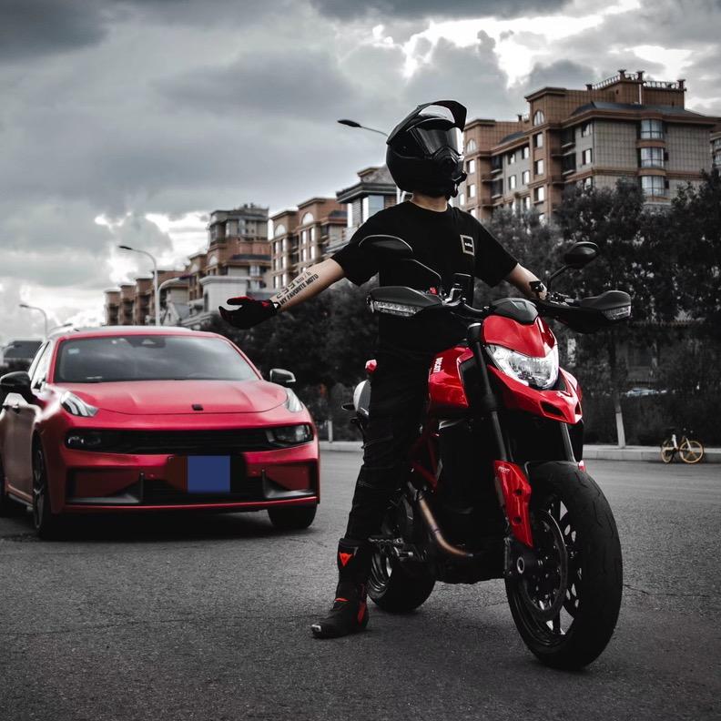 MOTO洋