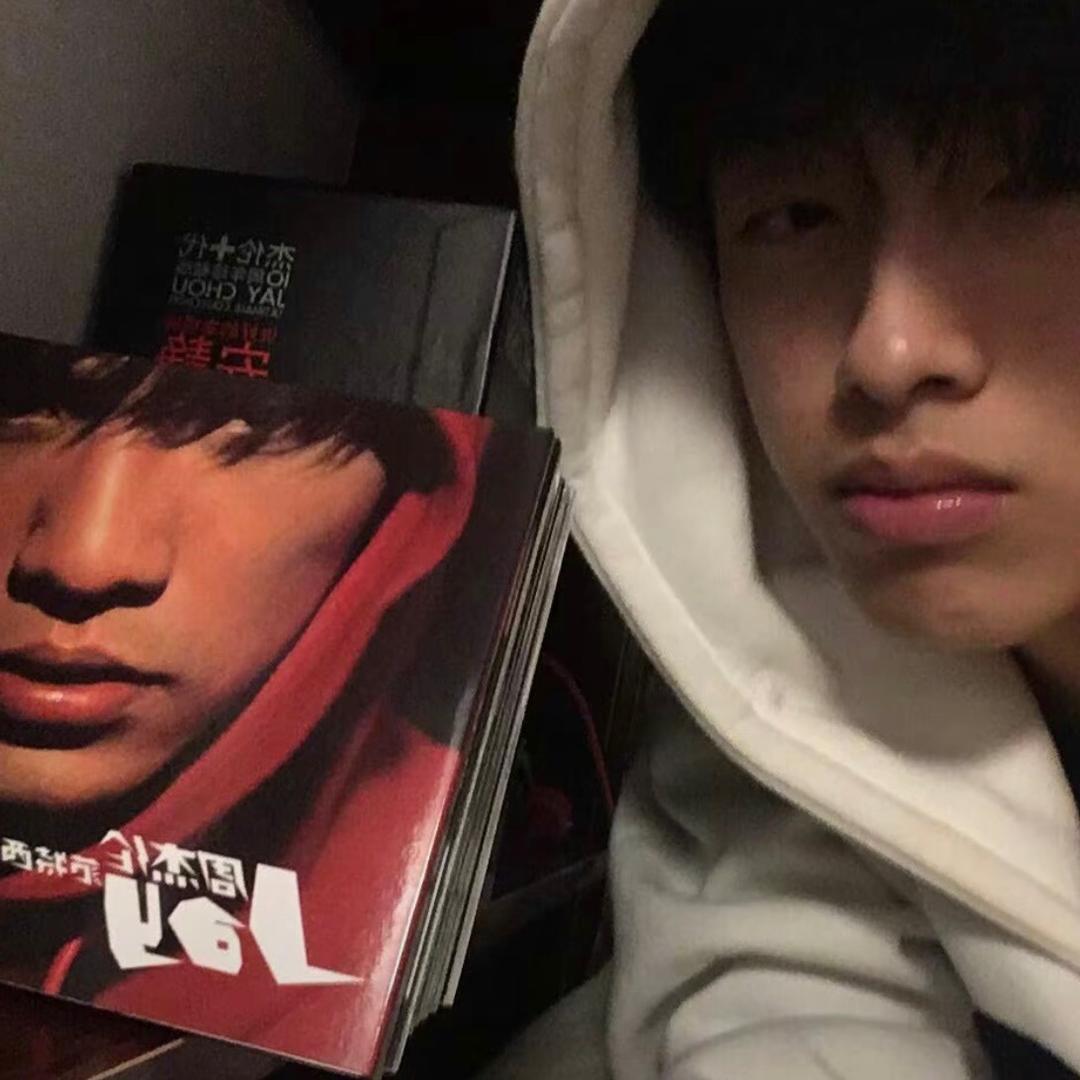 宇宙无敌超级霹雳暴龙战士大王