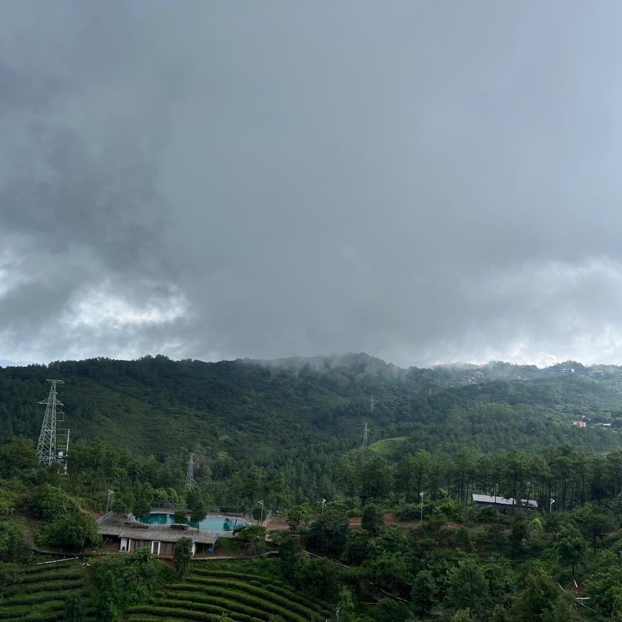 漆黑中的萤火虫