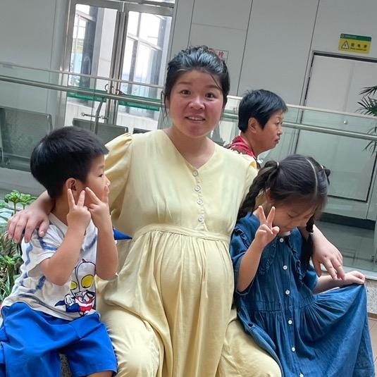 小玲农村90后宝妈三胎双胎