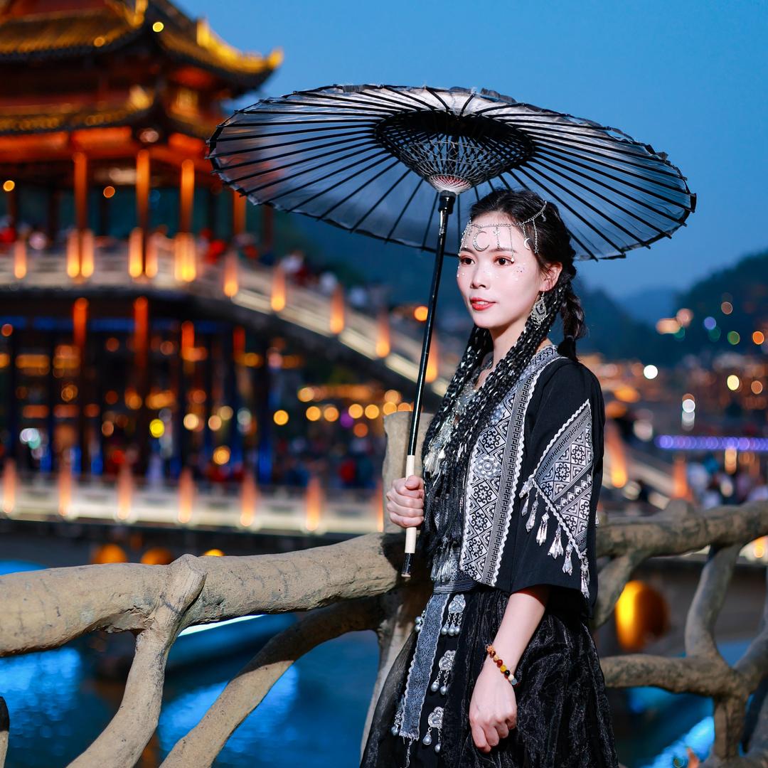 江阴恒翔织造覃莉