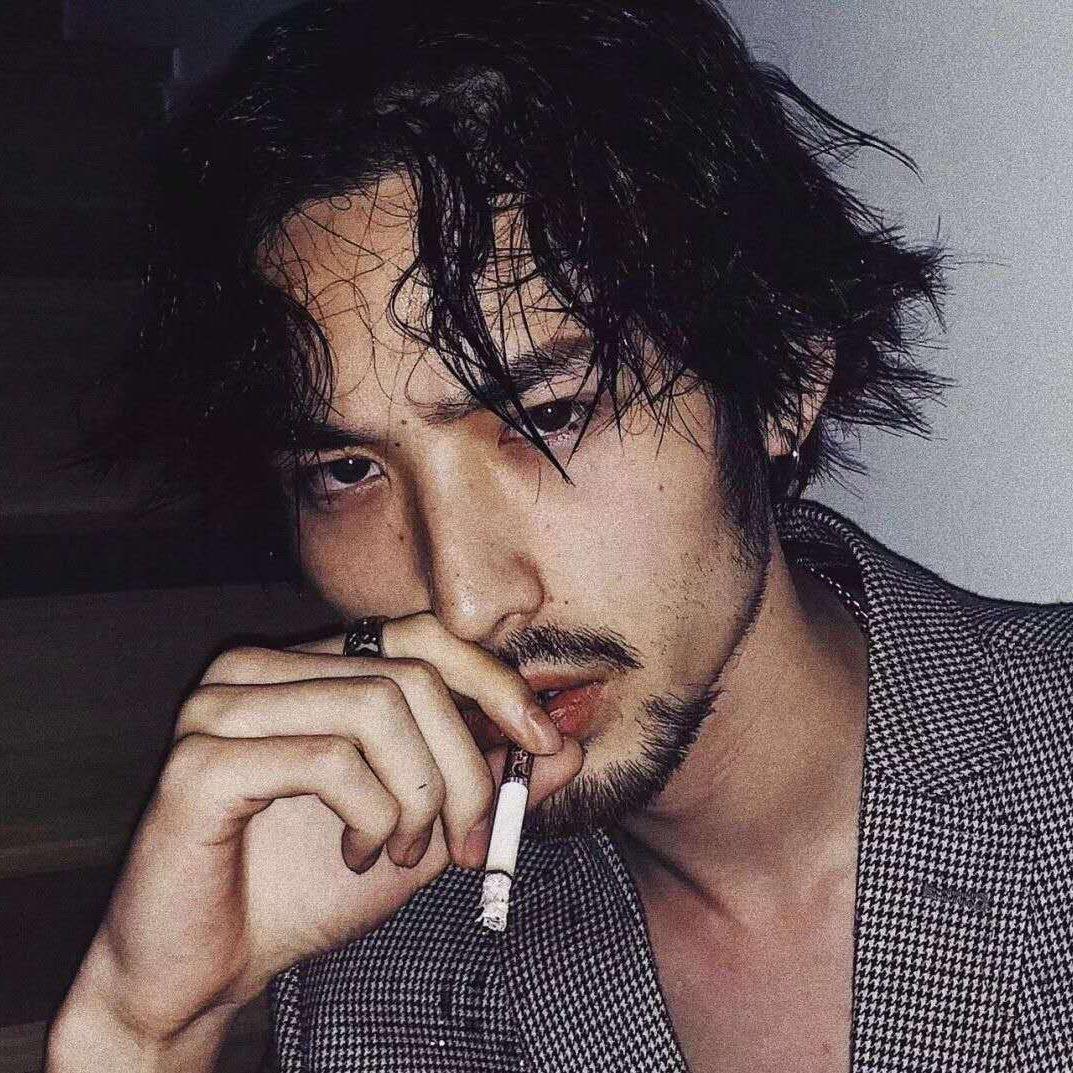 K K