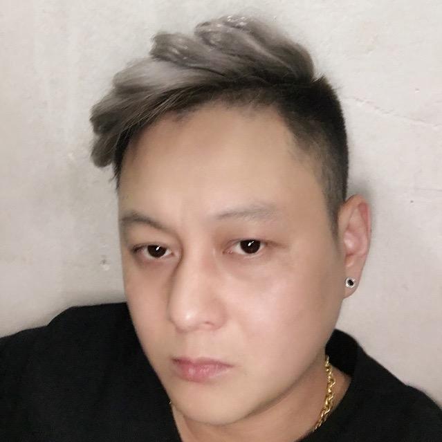 劉旭．