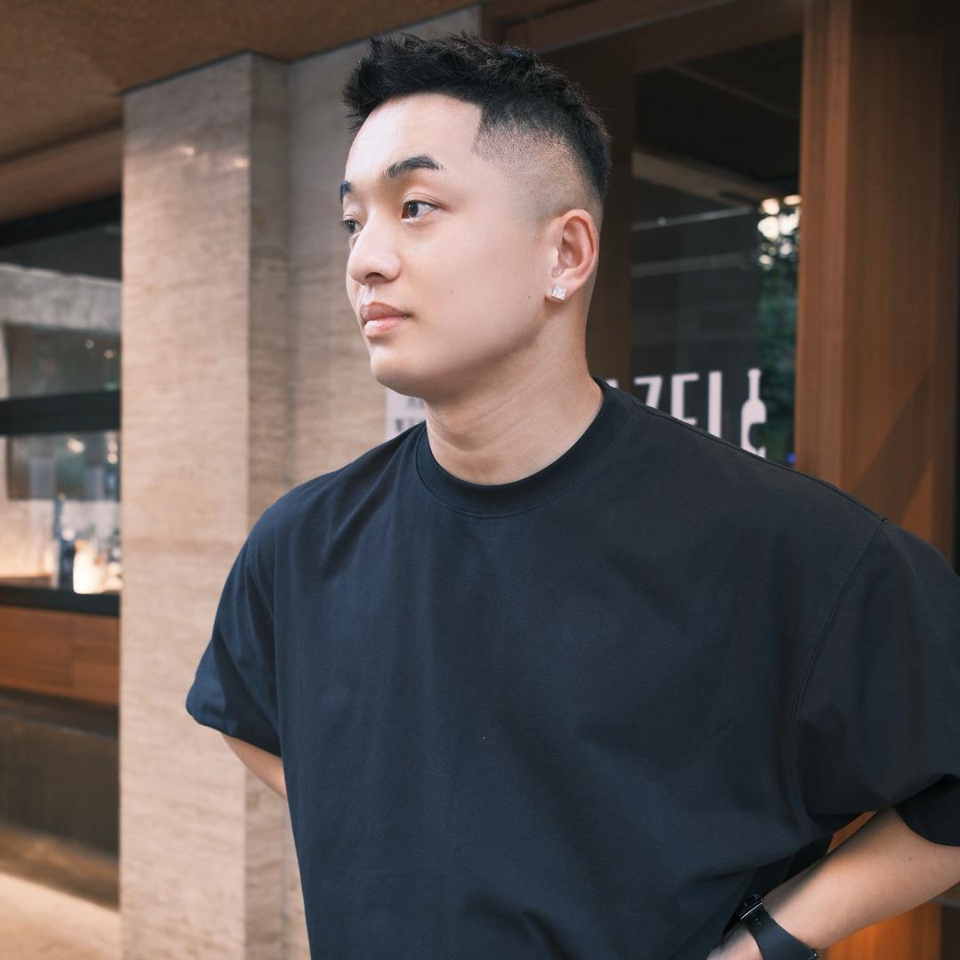 hi徐亚