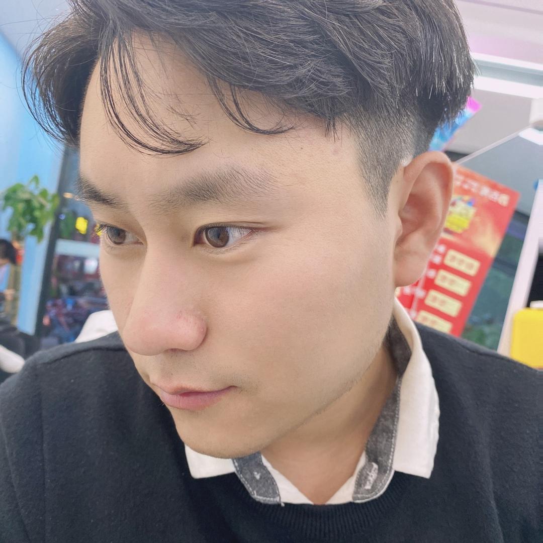 月初