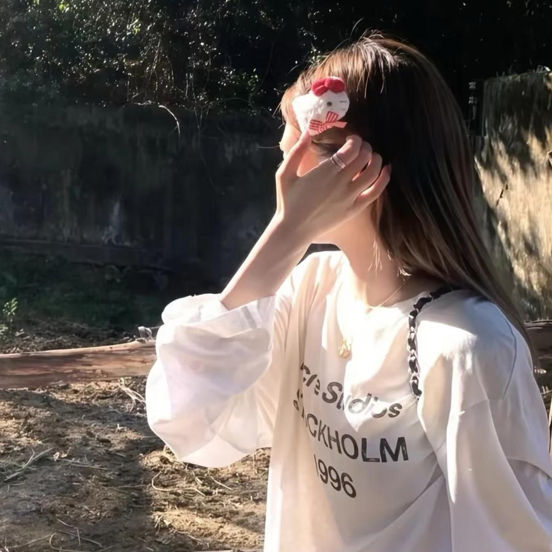 千千-