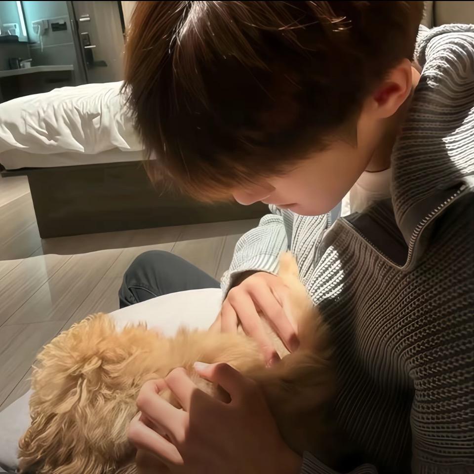 宇宙无敌超级大帅哥