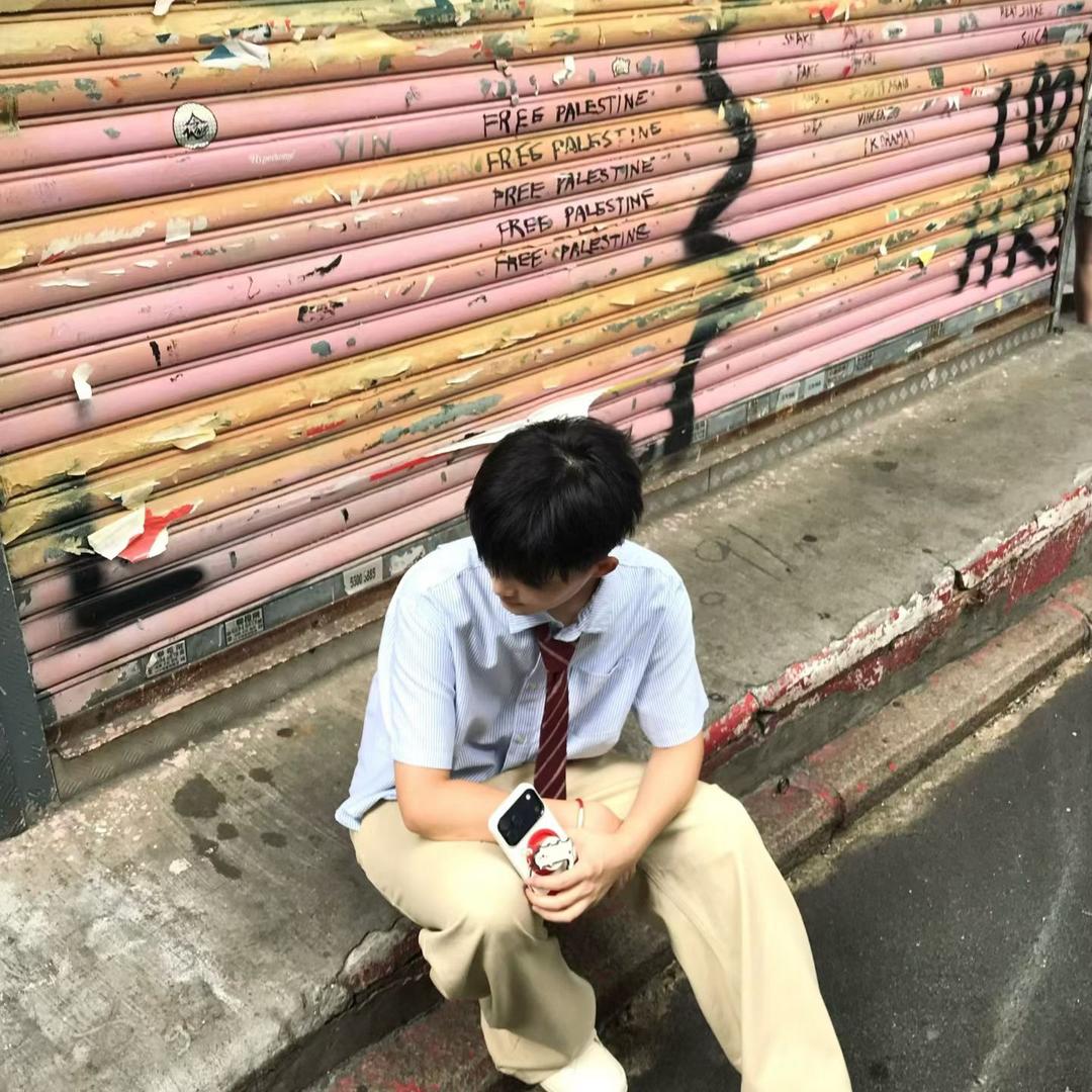 ？小猫蛋卷•ᗢ<