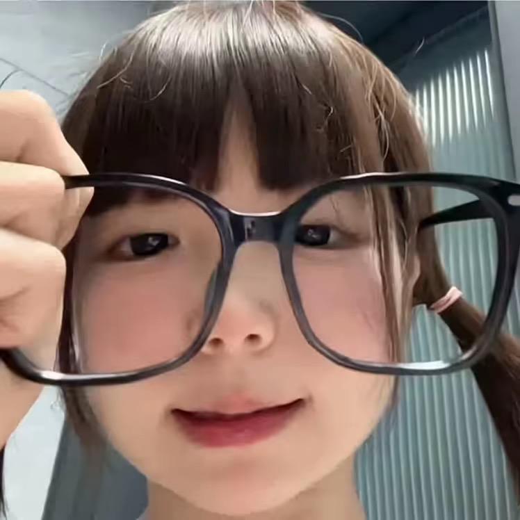 静静大王^