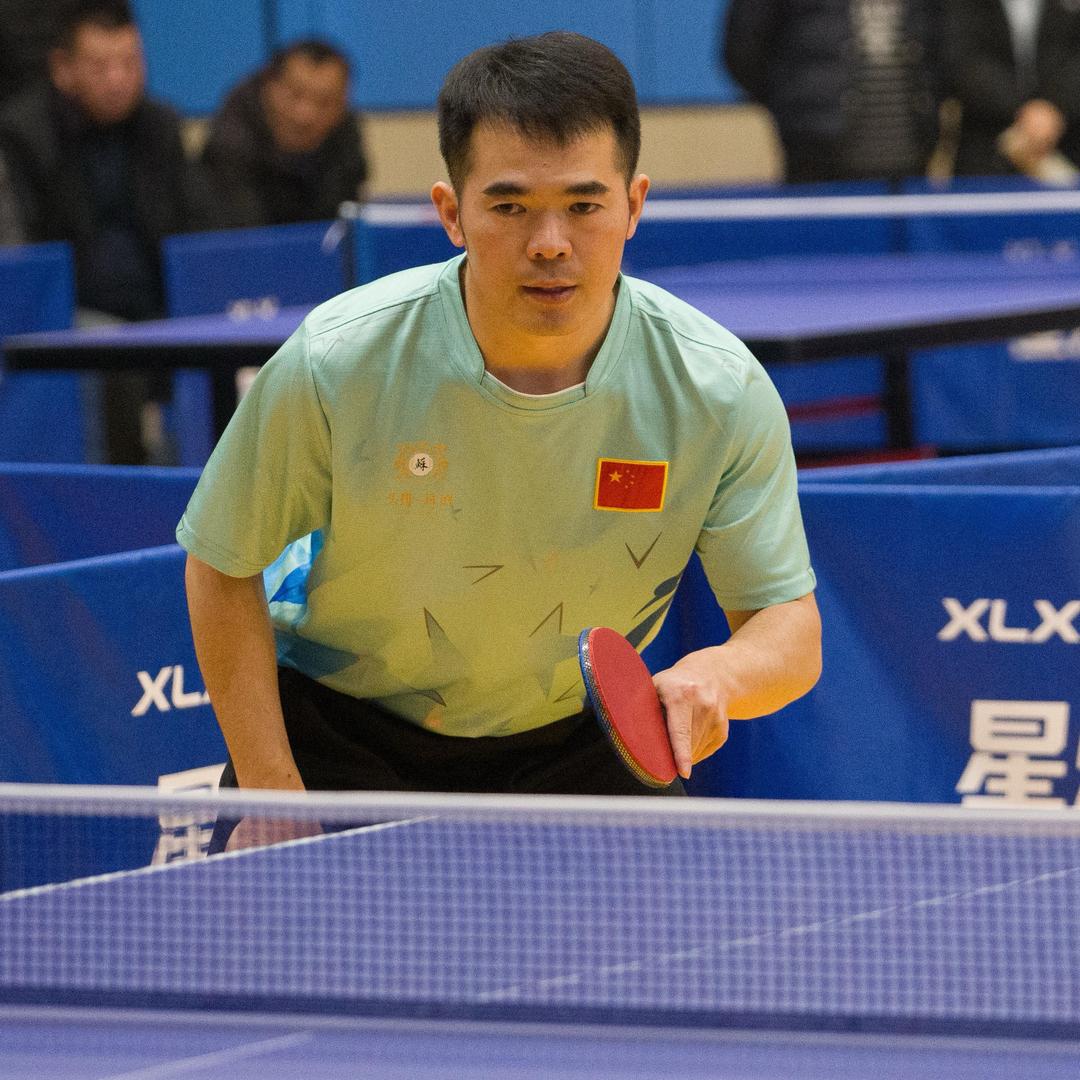 金阳阳乒乓马教练