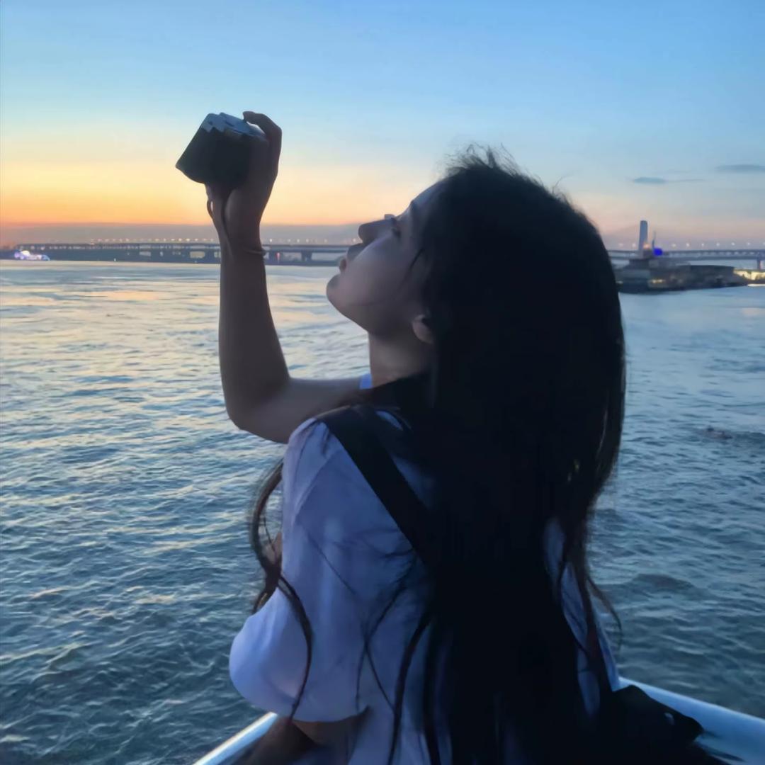 沉醉吟轻谣