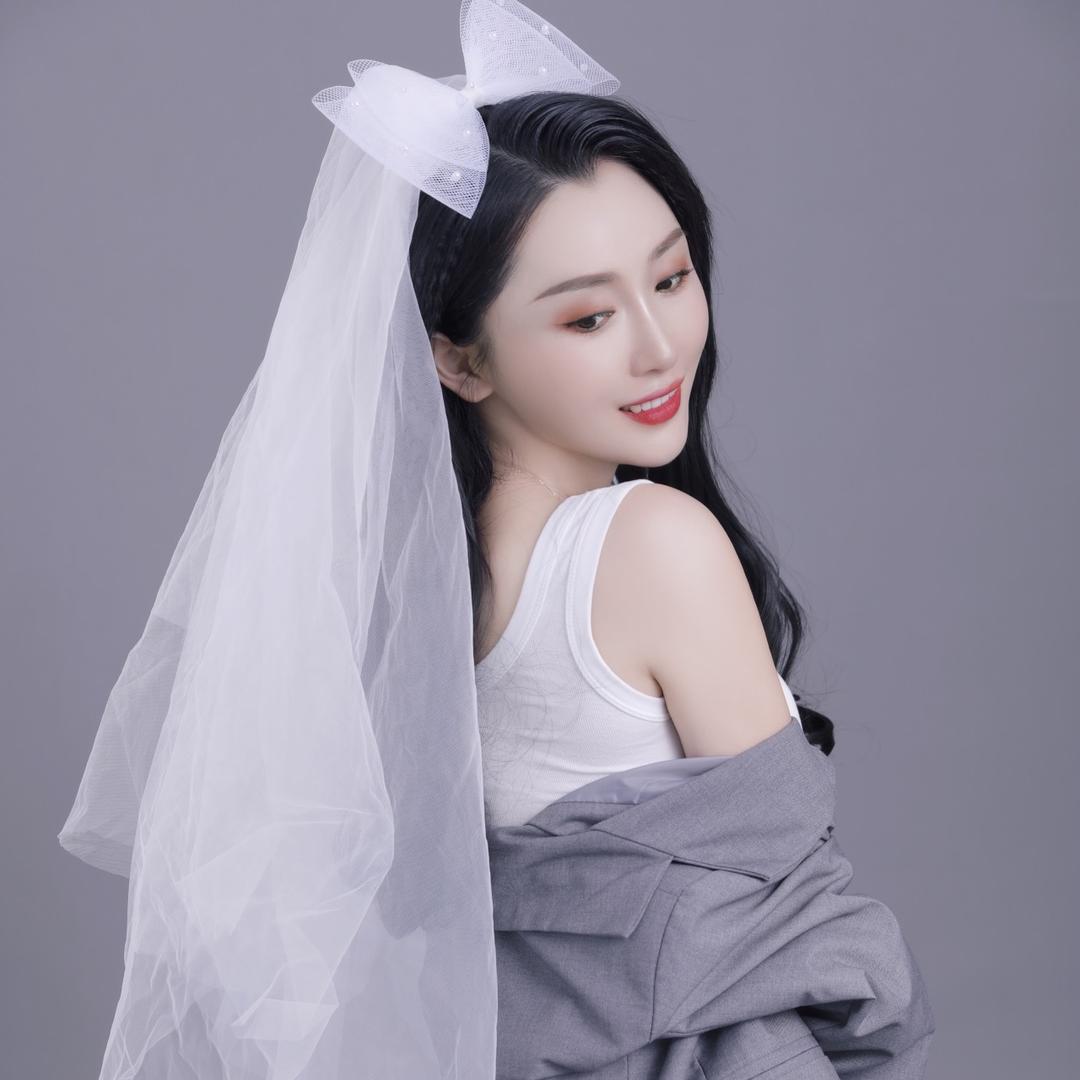 .. MISS李