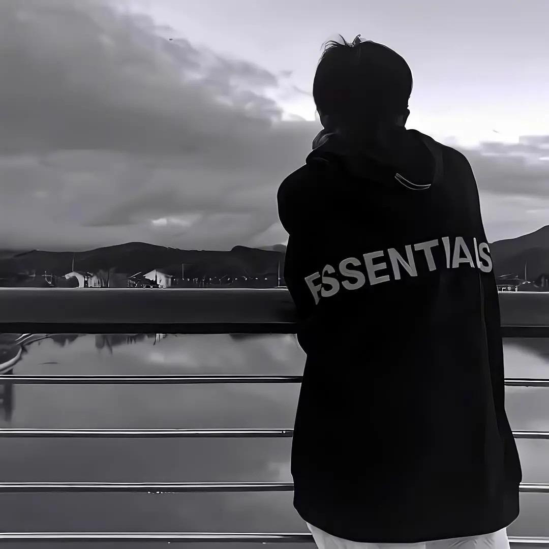 嘴臭男孩