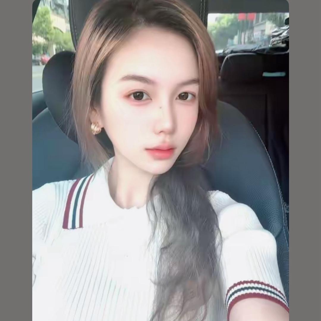 就是嗯啊哦¬_¬"大半夜不睡就说吃饱撑得