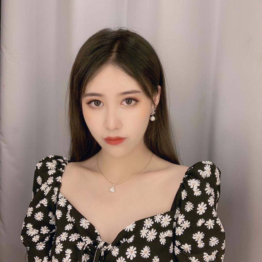 猪猪女孩