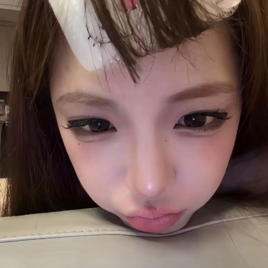 ︁︁ 厃