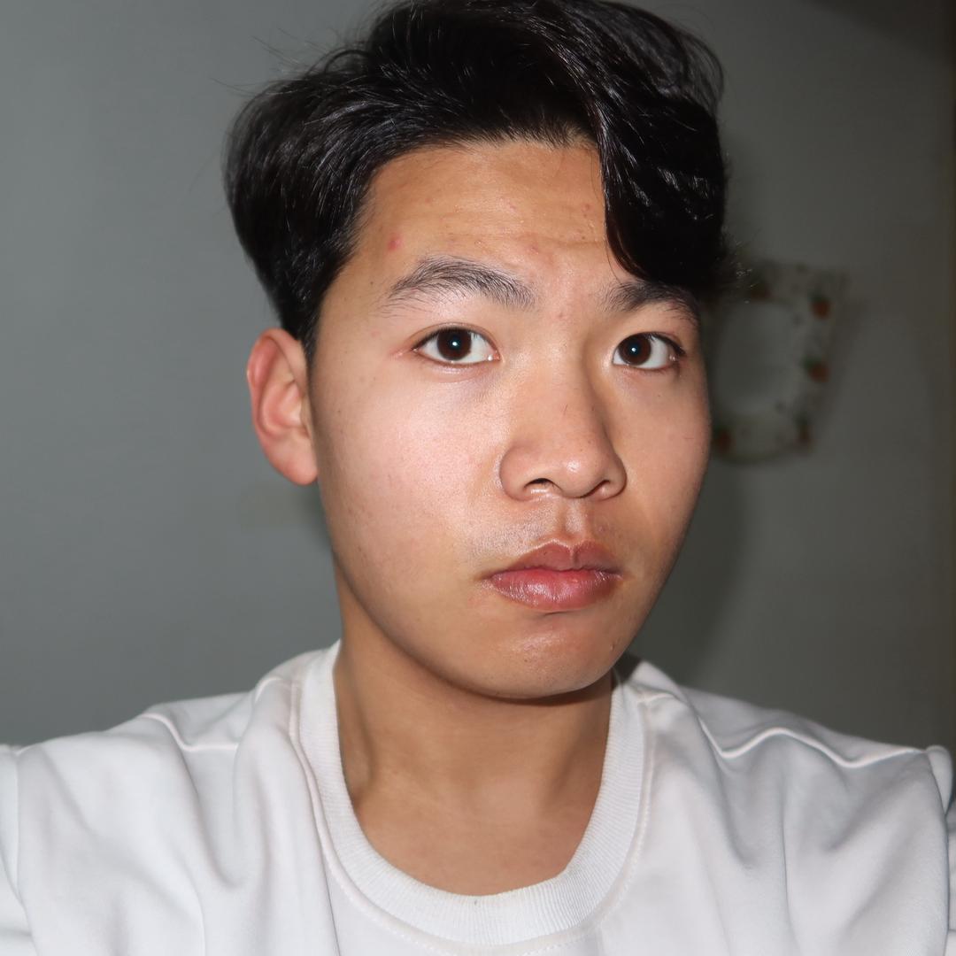A.英哲